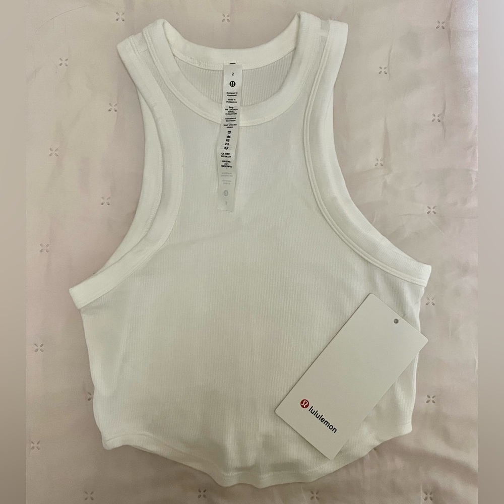 lululemon hold tight cropped tank